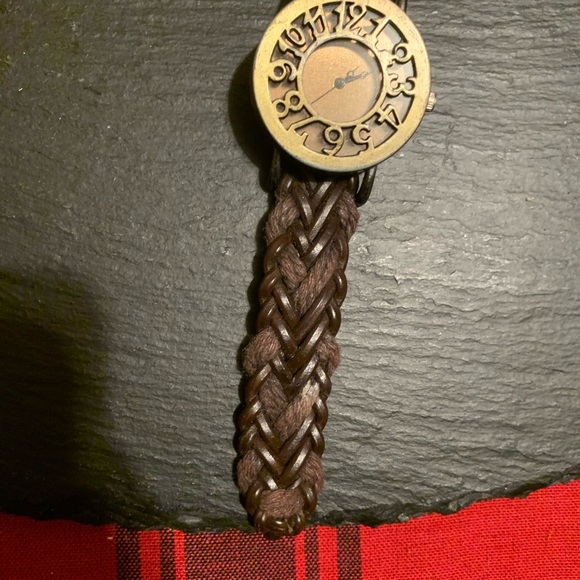 Watch - Picture 4 of 6